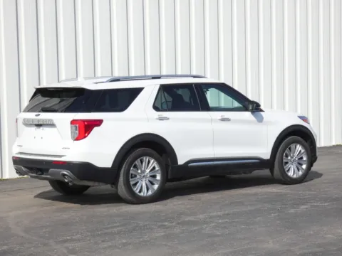 Another view of 2023 Ford Explorer Limited for sale in Trenton, MO at Pettijohn Ford of Trenton