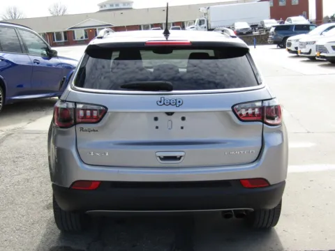 More photos of 2022 Jeep Compass Limited at Pettijohn Ford of Trenton, MO