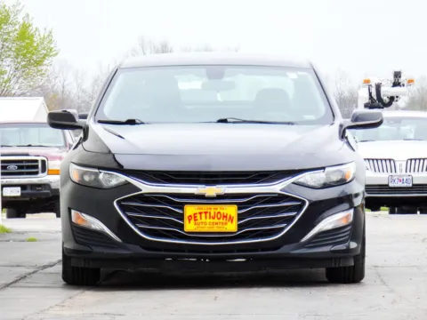 More photos of 2019 Chevrolet Malibu LS at Pettijohn Ford of Trenton, MO