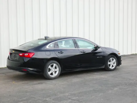 Another view of 2019 Chevrolet Malibu LS for sale in Trenton, MO at Pettijohn Ford of Trenton