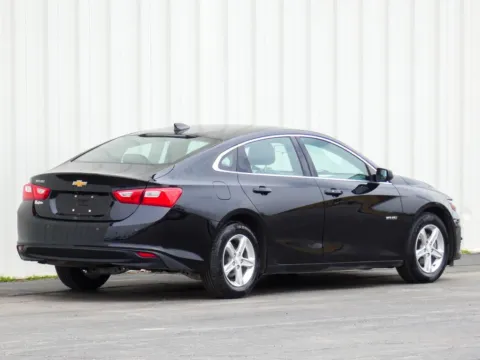 Another view of 2019 Chevrolet Malibu LS for sale in Trenton, MO at Pettijohn Ford of Trenton