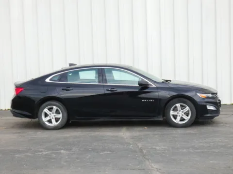 Photos of 2019 Chevrolet Malibu LS for sale in Trenton, MO at Pettijohn Ford of Trenton