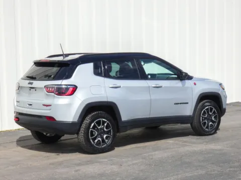 Another view of 2025 Jeep Compass Trailhawk for sale in Trenton, MO at Pettijohn Ford of Trenton