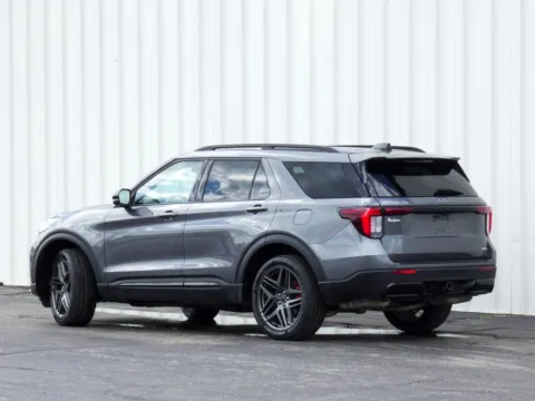 More photos of 2025 Ford Explorer ST-Line at Pettijohn Ford of Trenton, MO