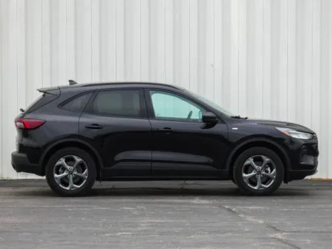 Photos of 2025 Ford Escape ST-Line for sale in Trenton, MO at Pettijohn Ford of Trenton