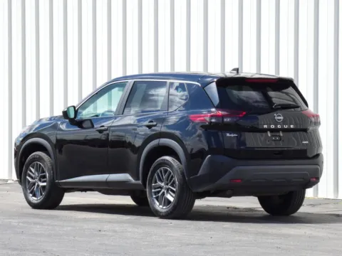 More photos of 2023 Nissan Rogue S at Pettijohn Ford of Trenton, MO