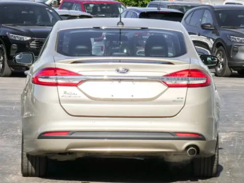 More photos of 2017 Ford Fusion SE at Pettijohn Ford of Trenton, MO