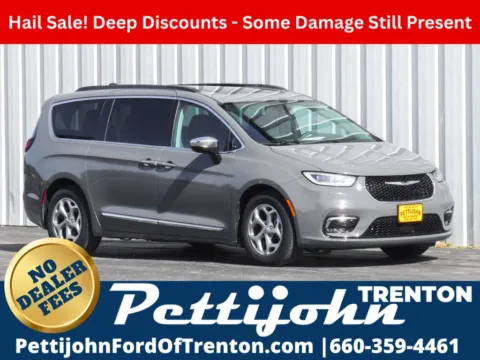 Gray 2023 Chrysler Pacifica Limited for sale in Trenton, MO