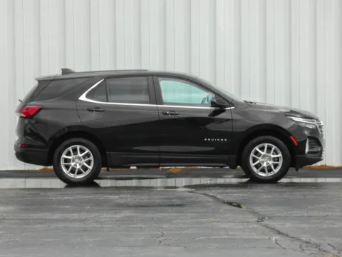 Photos of 2024 Chevrolet Equinox LT for sale in Trenton, MO at Pettijohn Ford of Trenton