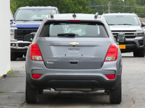 More photos of 2020 Chevrolet Trax LS at Pettijohn Ford of Trenton, MO
