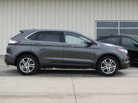 Photos of 2017 Ford Edge Titanium for sale in Trenton, MO at Pettijohn Ford of Trenton