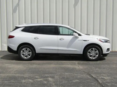 Photos of 2019 Buick Enclave Essence for sale in Trenton, MO at Pettijohn Ford of Trenton