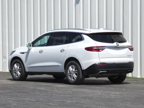 More photos of 2019 Buick Enclave Essence at Pettijohn Ford of Trenton, MO