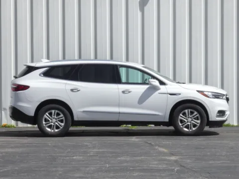 Photos of 2019 Buick Enclave Essence for sale in Trenton, MO at Pettijohn Ford of Trenton