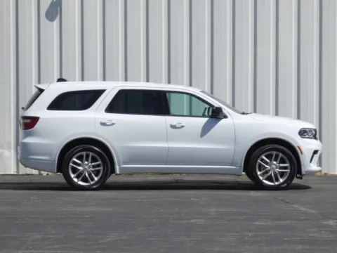 Photos of 2026 Dodge Durango GT for sale in Trenton, MO at Pettijohn Ford of Trenton