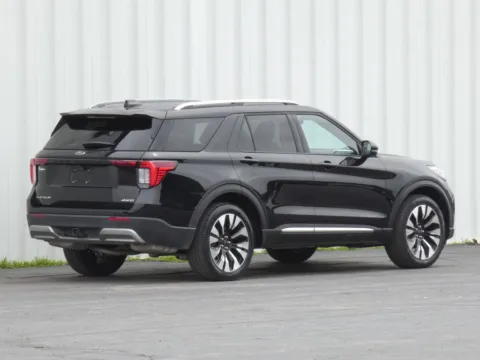 Another view of 2025 Ford Explorer Platinum for sale in Trenton, MO at Pettijohn Ford of Trenton