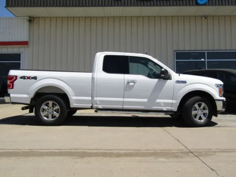 Photos of 2019 Ford F-150 XLT for sale in Trenton, MO at Pettijohn Ford of Trenton