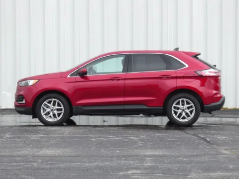 More photos of 2023 Ford Edge SEL at Pettijohn Ford of Trenton, MO