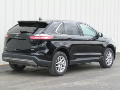 Another view of 2024 Ford Edge SEL for sale in Trenton, MO at Pettijohn Ford of Trenton