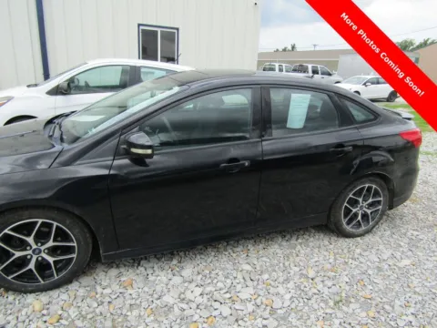 Photos of 2016 Ford Focus SE for sale in Trenton, MO at Pettijohn Ford of Trenton