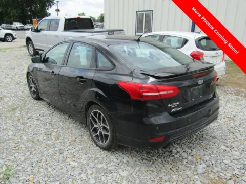 Another view of 2016 Ford Focus SE for sale in Trenton, MO at Pettijohn Ford of Trenton