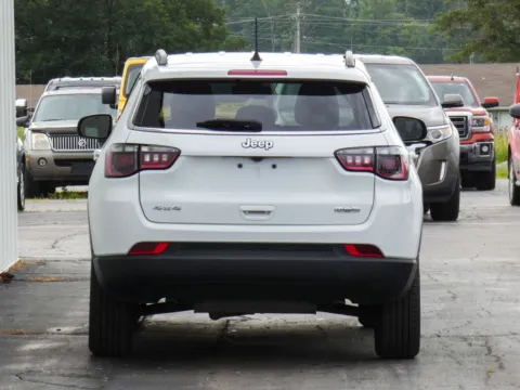 More photos of 2024 Jeep Compass Latitude at Pettijohn Ford of Trenton, MO