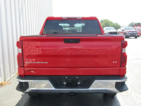 More photos of 2026 Chevrolet Silverado 1500 LT at Pettijohn Ford of Trenton, MO