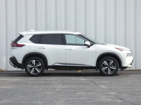Photos of 2023 Nissan Rogue Platinum for sale in Trenton, MO at Pettijohn Ford of Trenton