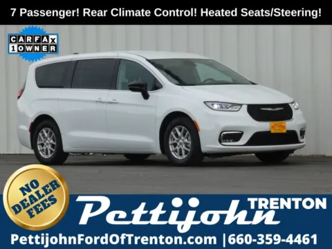 White 2024 Chrysler Pacifica Touring L for sale in Trenton, MO