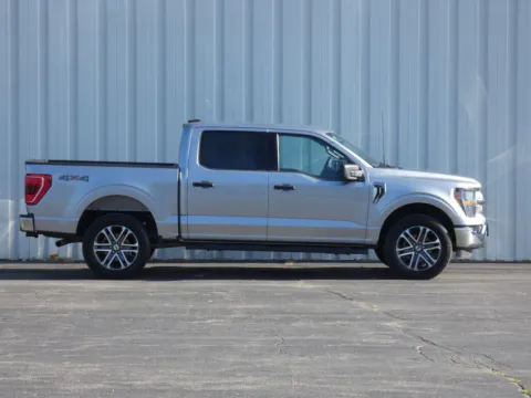 Photos of 2023 Ford F-150 XLT for sale in Trenton, MO at Pettijohn Ford of Trenton