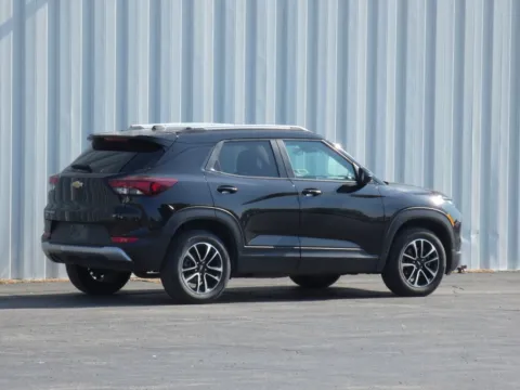 Another view of 2025 Chevrolet TrailBlazer LT for sale in Trenton, MO at Pettijohn Ford of Trenton