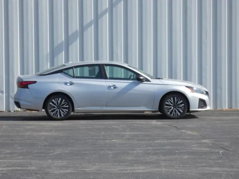 Photos of 2024 Nissan Altima 2.5 SV for sale in Trenton, MO at Pettijohn Ford of Trenton