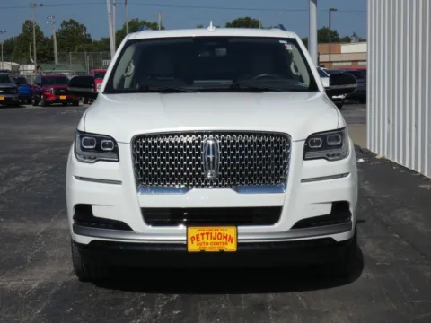 More photos of 2024 Lincoln Navigator Reserve at Pettijohn Ford of Trenton, MO