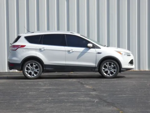 Photos of 2015 Ford Escape Titanium for sale in Trenton, MO at Pettijohn Ford of Trenton