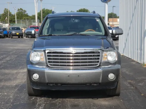 More photos of 2008 Chrysler Aspen Limited at Pettijohn Ford of Trenton, MO