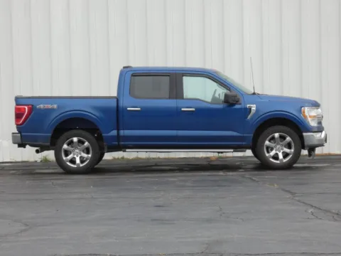 Photos of 2023 Ford F-150 XLT for sale in Trenton, MO at Pettijohn Ford of Trenton
