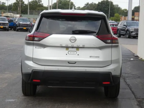 More photos of 2024 Nissan Rogue SV at Pettijohn Ford of Trenton, MO