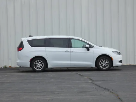 Photos of 2023 Chrysler Voyager LX for sale in Trenton, MO at Pettijohn Ford of Trenton