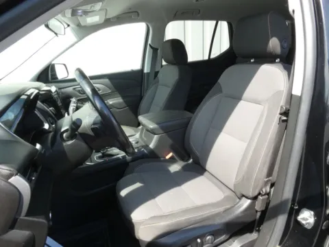 More photos of 2019 Chevrolet Traverse LT at Pettijohn Ford of Trenton, MO