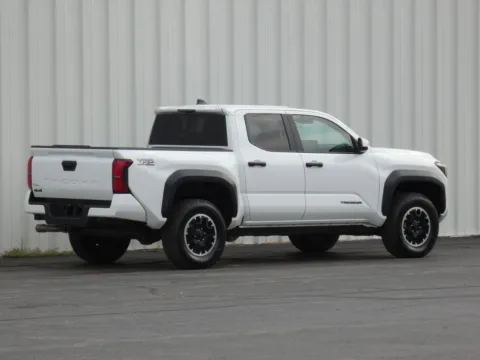 Another view of 2025 Toyota Tacoma TRD Off-Road for sale in Trenton, MO at Pettijohn Ford of Trenton