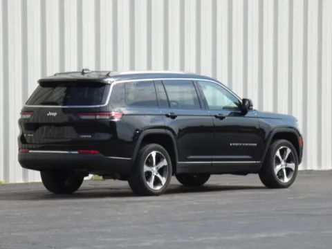 Another view of 2023 Jeep Grand Cherokee L Limited for sale in Trenton, MO at Pettijohn Ford of Trenton