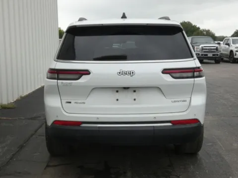 More photos of 2022 Jeep Grand Cherokee L Limited at Pettijohn Ford of Trenton, MO