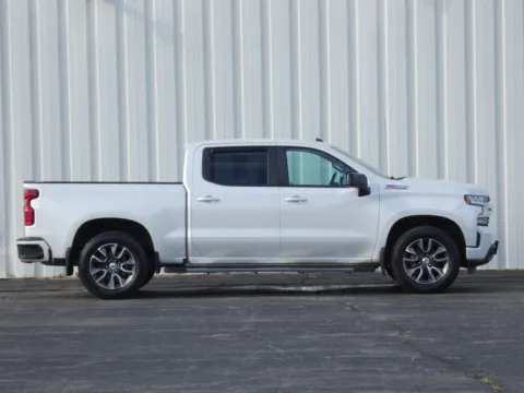 Photos of 2019 Chevrolet Silverado 1500 RST for sale in Trenton, MO at Pettijohn Ford of Trenton