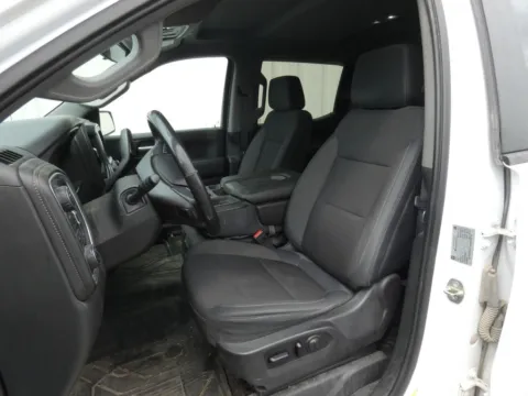 More photos of 2019 Chevrolet Silverado 1500 RST at Pettijohn Ford of Trenton, MO