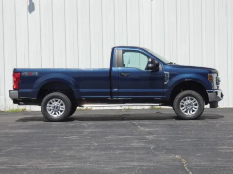 Photos of 2019 Ford F-250SD XL for sale in Trenton, MO at Pettijohn Ford of Trenton