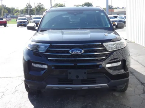 More photos of 2023 Ford Explorer XLT at Pettijohn Ford of Trenton, MO