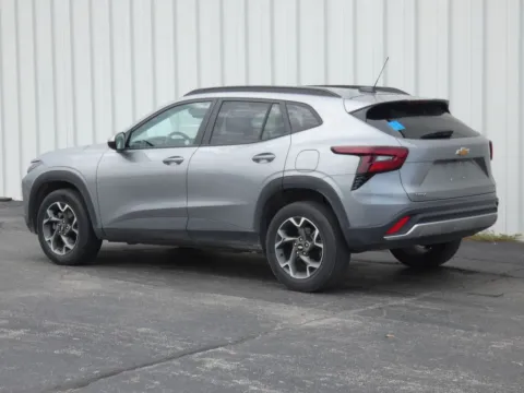 More photos of 2025 Chevrolet Trax LT at Pettijohn Ford of Trenton, MO
