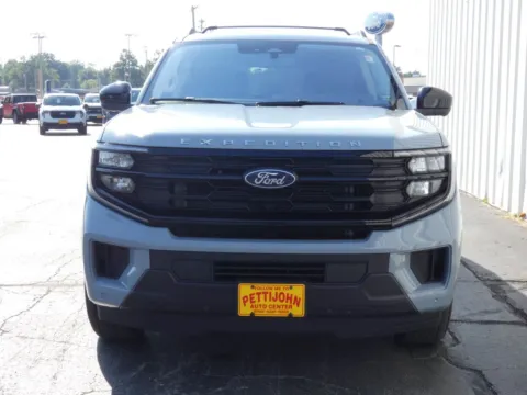 More photos of 2025 Ford Expedition Max Active at Pettijohn Ford of Trenton, MO