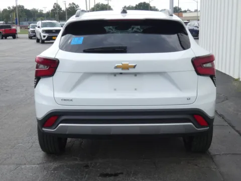 More photos of 2025 Chevrolet Trax LT at Pettijohn Ford of Trenton, MO