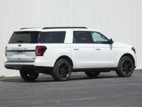 Another view of 2023 Ford Expedition Max Limited for sale in Trenton, MO at Pettijohn Ford of Trenton